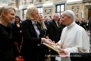 Discours du pape Léon XIV aux participants à la Rencontre promue par la Fondation pour l'étude et la recherche sur l'enfance et l'adolescence, 13 novembre 2025 © Vatican Media