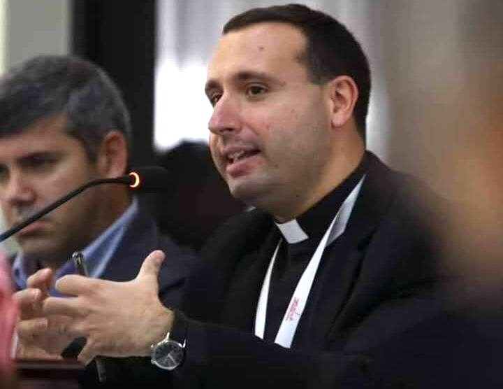 Le prêtre italien Alessandro Amprino vit en Turquie depuis 8 ans © Alessandro Amprino/ Linkedln