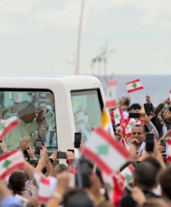 "Relève-toi, Liban ; ressuscite, Liban! " © facebook.com/VicariatApostoliquedesLatinsLiban