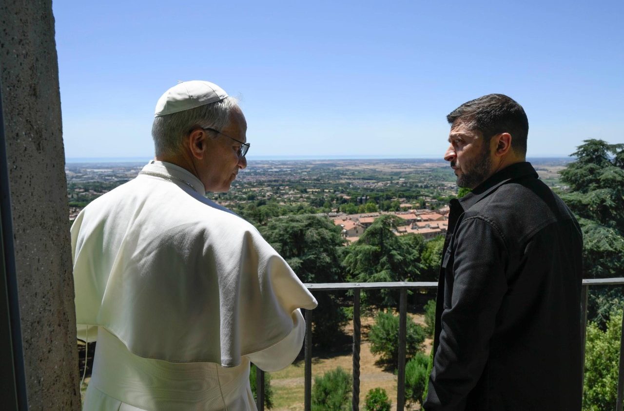 Le pape Léon et Zelenskyy se sont rencontrés il y a cinq mois à Castel Gandolfo © Vatican Media
