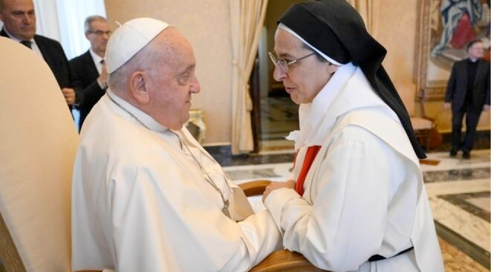 Pape François Avec Sœur Lucie © Vatican Media