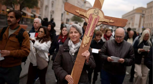 Le Saint-Siège a publié les conclusions d'une étude d'un an sur la possibilité d'admettre les femmes au diaconat © Guglielmo Mangiapane/REUTERS