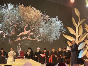 Le pape Léon XIV durant la rencontre sur la place des Martyrs © Nathalie Duplan 