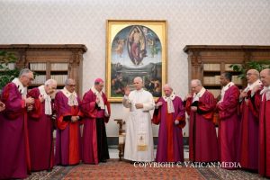 
Le Pape Léon XIV a rencontré les prélats auditeurs de la Rote romaine le 26 janvier 2026 © Vatican Media
