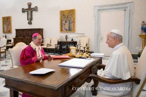 
Le Pape Léon XIV a rencontré les prélats auditeurs de la Rote romaine le 26 janvier 2026 © Vatican Media
