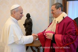 
Le Pape Léon XIV a rencontré les prélats auditeurs de la Rote romaine le 26 janvier 2026 © Vatican Media
