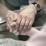 Continuer à "réveiller les consciences" sur la dignité de chaque vie humaine © Eglise.catholique.fr