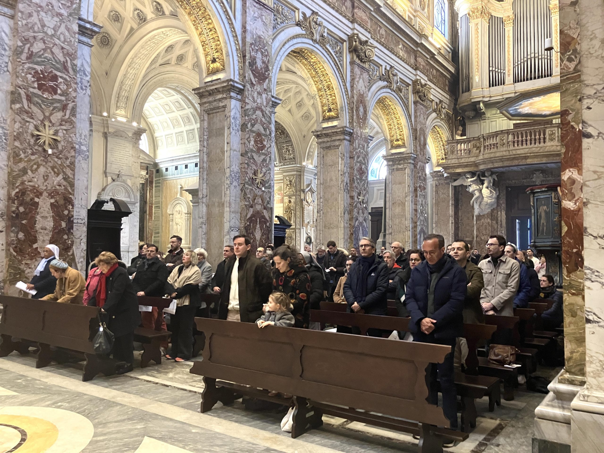 Les paroissiens de Saint-Louis-des-Français, dimanche 11 janvier 2026 © Anne van Merris