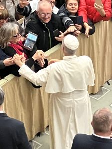 « L'Église se fait parole ; l'Église se fait message ; l'Église se fait conversation » © Anne van Merris