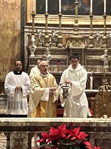 Mgr Fonlupt, archevêque d'Avignon, a présidé la messe du Baptême du Seigneur © Anne van Merris