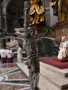 Le pape est apparu avec un nouveau bâton pastoral à la main © Vatican Media