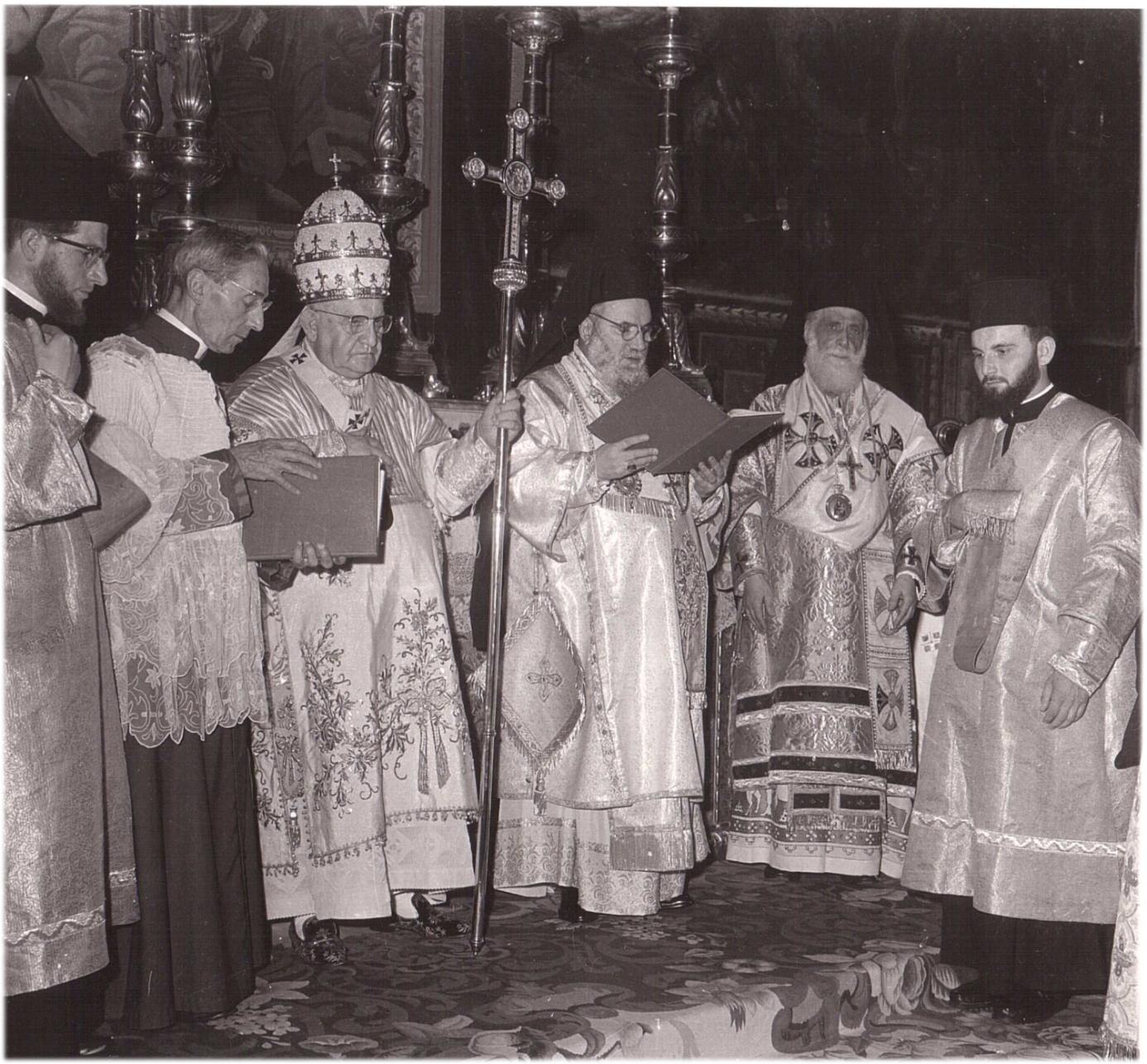 Office divin œcuménique présidé par le pape Jean XXIII © wikimedia