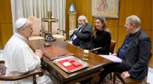 Le pape a reçu trois personnalités catholiques allemandes lors d'une rencontre privée de 20 minutes © Vatican Media