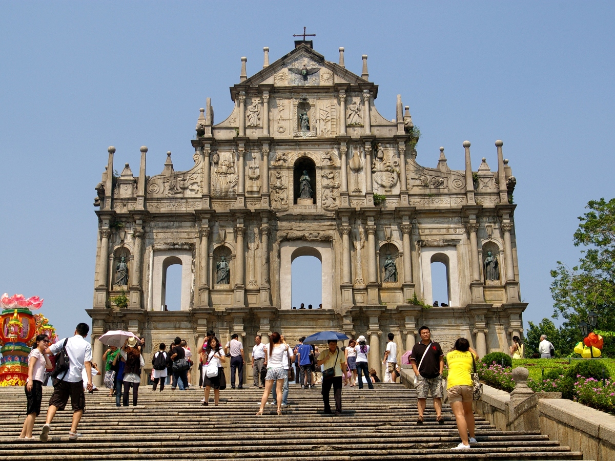 Les ruines de la cathédrale St-Paul de Macao. Le jubilé local des 450 ans du diocèse de Macao s’ouvre sur le thème « construire l’avenir en s’appuyant sur le passé ». © Jakub Hałun / CC BY-SA 4.0