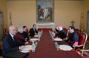 Les entretiens à la Secrétairerie d’État © Vatican Media