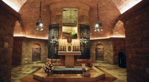 Tout au long du mois, des pèlerinages diocésains dirigés par leurs évêques ont été programmés, attirant des centaines de personnes.