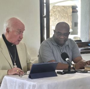 Mgr Alain Harel annonçant la nomination de son successeur, ce 21 février 2026 © facebook.com/ecar.glacis.1