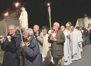 Procession au sanctuaire pour la Solennité de l'Immaculée conception, 8 décembre 2025 © pellevoisin.net