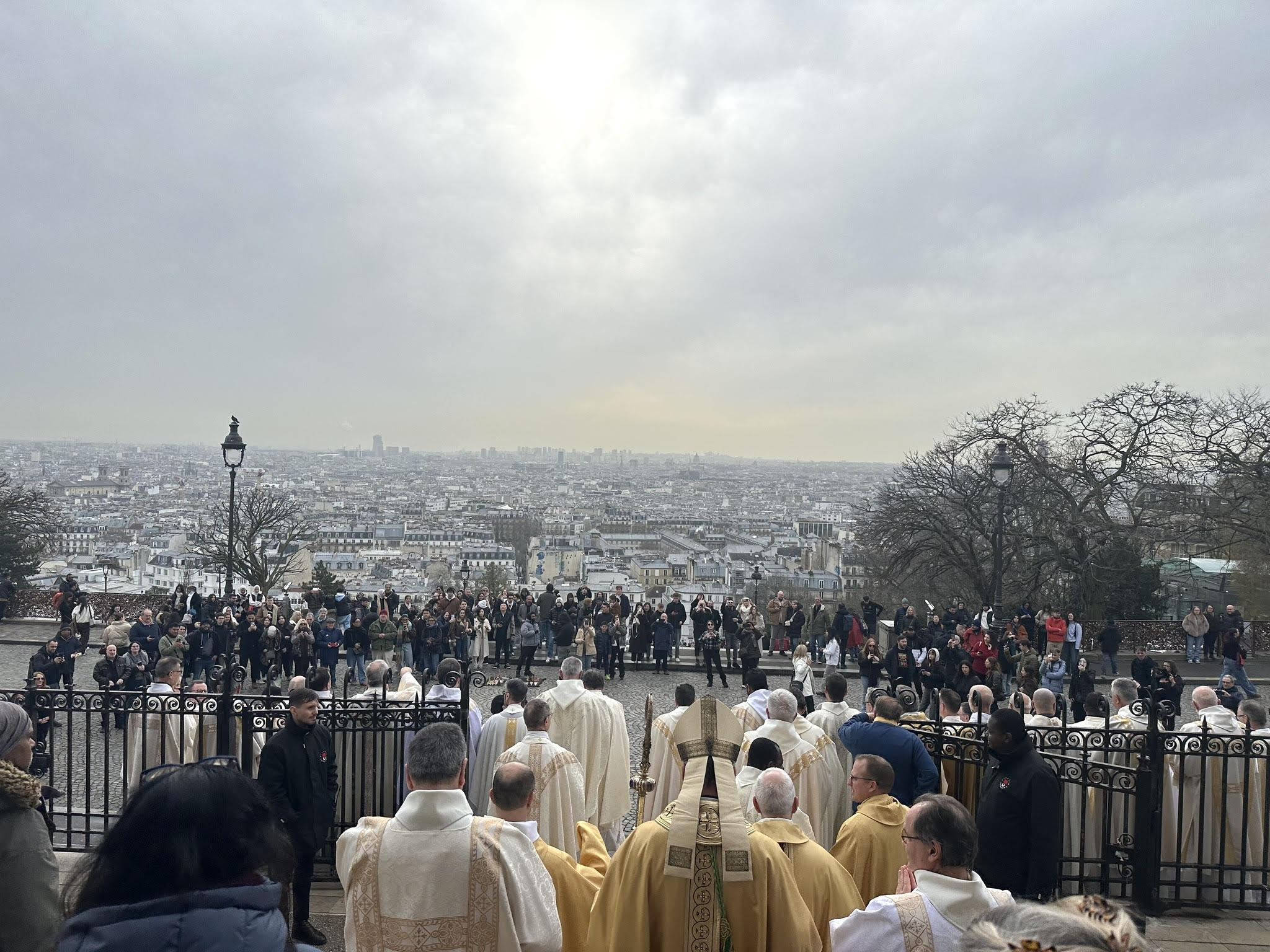 Un temps fraternel entre recteurs et laïcs au service des sanctuaires, à Paris © facebook.com/NDLepine