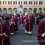 Redécouvrir la grâce du Baptême, chemin de liberté Homélie du Saint-Père Léon XIV à la paroisse du Sacré-Cœur de Jésus à Rome 22 février 2026 © Vatican Media