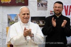 Paroles du Saint-Père lors de la rencontre avec les enfants au terrain de sport, 1er mars 2026 © Vatican Media