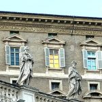 Le pape Léon XIV remet la résidence papale au sein du Palais apostolique © facebook.com/DiretoSacristia