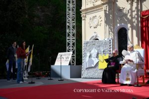 Rencontre avec les jeunes et les catéchumènes à Monaco, 28 mars 2026 © Vatican Media
