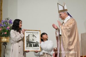 Messe présidée par le Saint-Père lors de la visite pastorale à la paroisse du Sacré-Cœur de Jésus à Ponte Mammolo, 15 mars 2026 © Vatican Media
