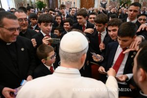 Discours du Saint-Père Léon XIV aux séminaristes de différents diocèses d'Espagne, avec leurs familles, 28 février 2026 © Vatican Media