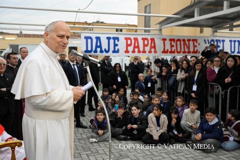Visite pastorale à la paroisse Ascension de Notre-Seigneur Jésus-Christ à Rome 1er mars 2026 © Vatican Media