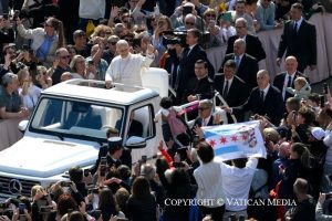 Catéchèse : le sacerdoce ministériel est marqué par la collégialité et la communion © Vatican Media