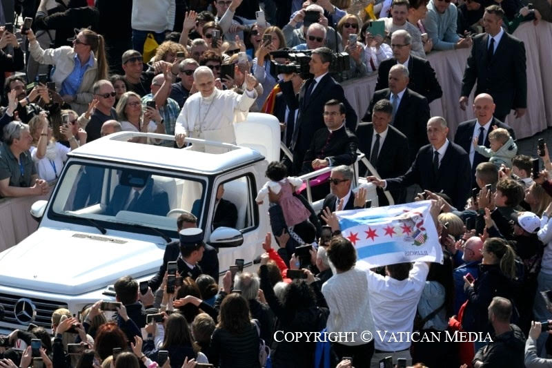 Catéchèse : le sacerdoce ministériel est marqué par la collégialité et la communion © Vatican Media