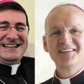À gauche, Mgr Paolo Rudelli ; à droite, Mgr Petar Rajič © Vatican Media 