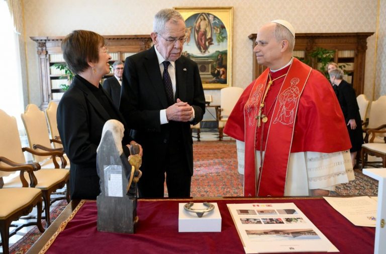 Le pape Léon XIV avec le président de la République d'Autriche, Alexander Van der Bellen, 5 mars 2026 © Vatican Media