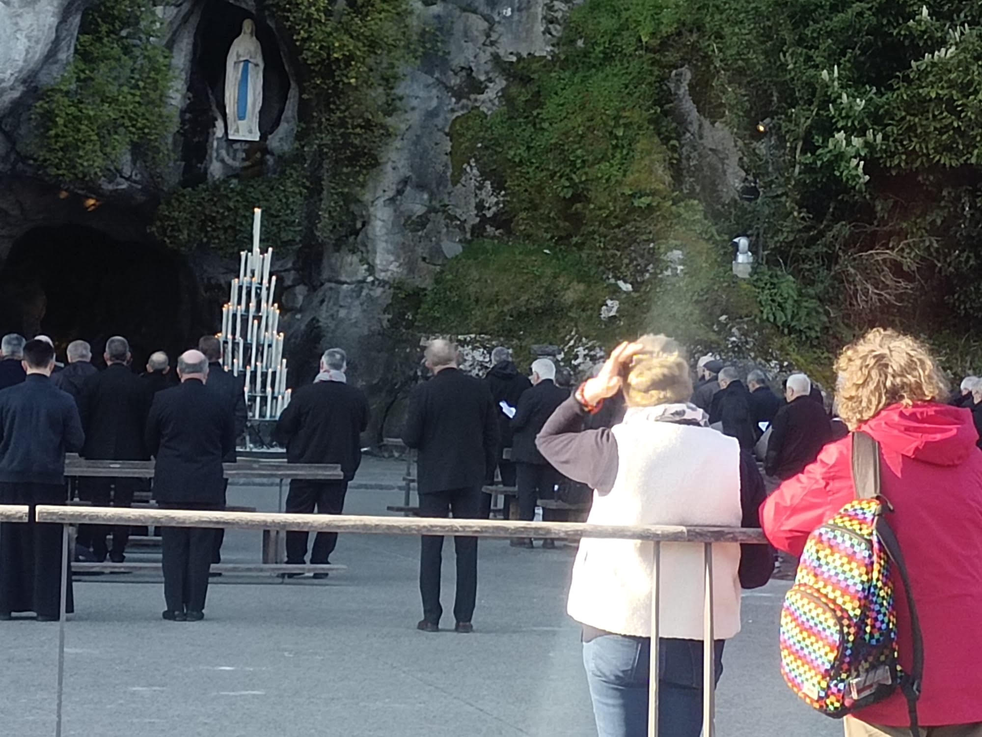 Prière à la grotte de Massabielle, 24 mars 2025 © Jean-Yves Riocreux