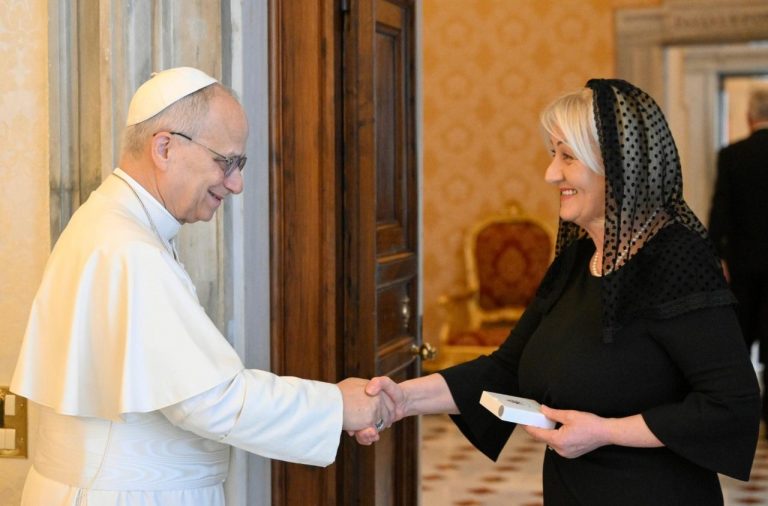 Le pape Léon XIV reçoit la Première ministre de Bosnie-Herzégovine, 26 mars 2026 © Vatican Media
