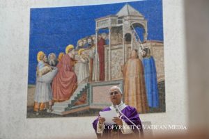 Le Saint-Père préside la messe dominicale à la paroisse Sainte Marie de la Présentation (Rome) 8 mars 2026 © Vatican Media 