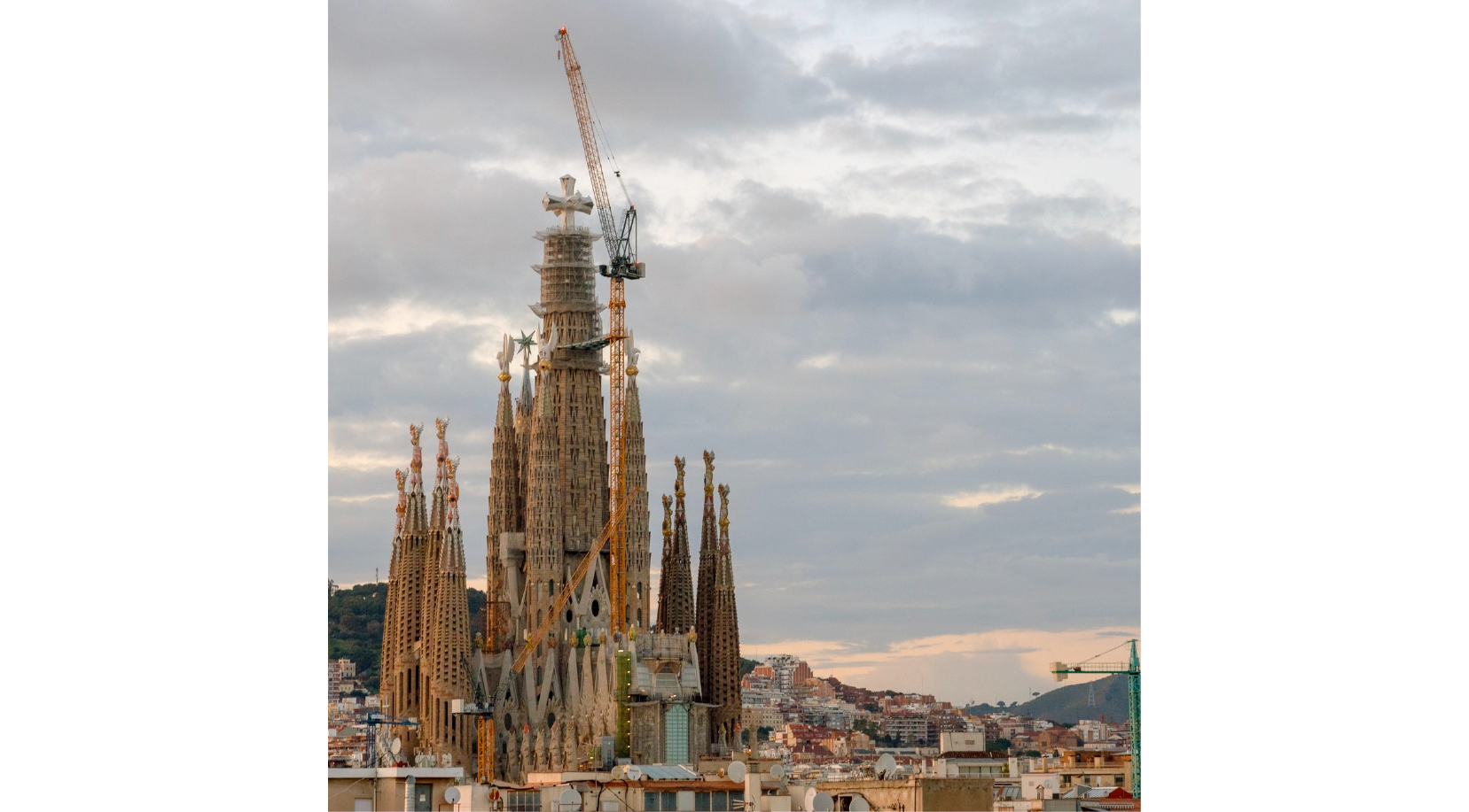 La Sagrada Familia a achevé la tour dédiée à Jésus-Christ avec la mise en place de la partie supérieure de la croix le 20 février dernier © Archidiocèse de Barcelone