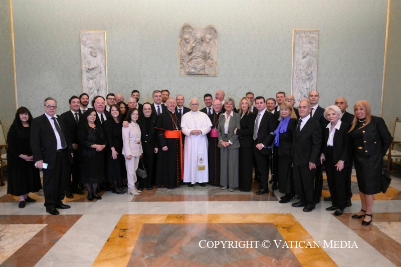 Salutation du Saint-Père Léon XIV aux membres de la fondation Ausilia, 30 mars 2026 © Vatican Media