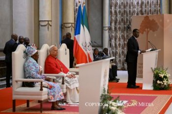 Rencontre avec les autorités, la société civile et le corps diplomatique à Malabo, 20 avril 2026 © Vatican Media 