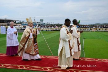 Messe à l’aéroport international de Bamenda, 16 avril 2026 © Vatican