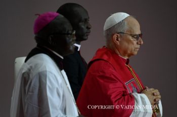  Prière du Chapelet, Esplanade devant le Sanctuaire de “Mama Muxima”, Angola, 29 avril 2026 © Vatican Media