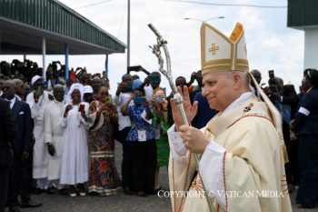 Messe au “Japoma Stadium” (Douala), 17 avril 2026 © Vatican Media