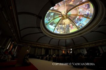 Rencontre avec les autorités, la société civile et le corps diplomatique à Malabo, 20 avril 2026 © Vatican Media 