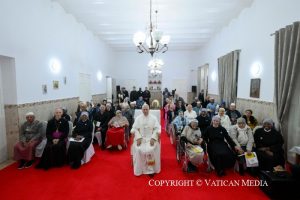 Visite à la Maison d'accueil pour personnes âgées des Petites Sœurs des pauvres, 14 avril 2026 © Vatican Media 