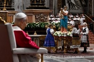 Prière du Rosaire pour invoquer la paix, 11 avril 2026 © Vatican Media  