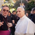 Interview de l’archevêque de Monaco après la visite du pape – 7 titres, mercredi 1er avril 2026