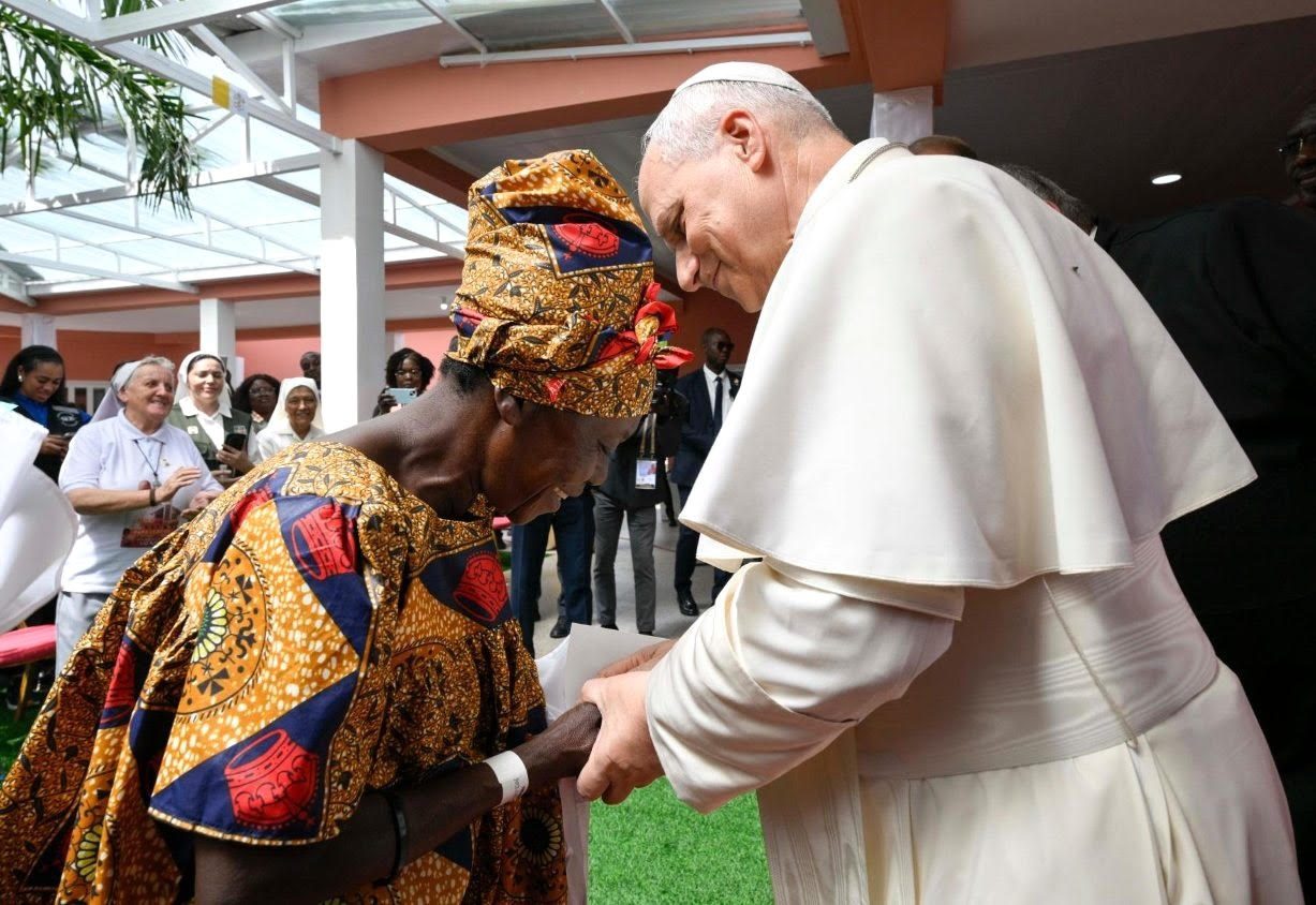 À Saurimo, en Angola, le pape dans une maison de retraite, 20 avril 2026 © Vatican Media