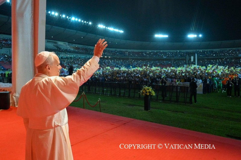Le pape Léon XIV rencontre les jeunes et les familles au stade de Bata (Guinée) le 22 avril 2026 © Vatican Media