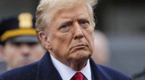 Le taux de popularité de Trump auprès des électeurs catholiques est tombé à 48 %, tandis que 52 % se déclarent opposés à lui © Frank Franklin II | AP